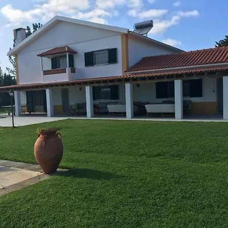 Quinta Turki Malika Óbidos